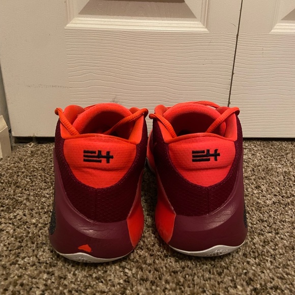 Men’s Nike Zoom Freak 1 All Bro’s Red - Picture 5 of 7